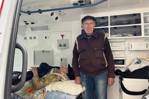 ICEJ-Holocaust-Survivor-Ukrainian-Aliyah-Haifa-Home-Ambulance-Pic-Arnold-and-Alla.