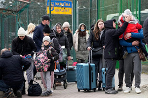 ICEJ-ukraine-border-crossing-with-poland