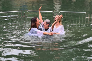 ICEJ-Women's Tour Baptism in Jordan River