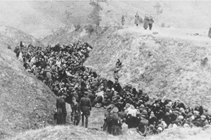 ICEJ_Jews await mass execution at Sobibor death camp_Getty Images