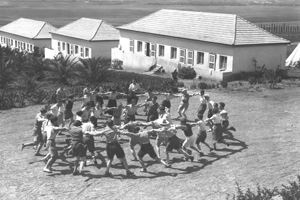 ICEJ- Israelis dancing the Hora 1948-GPO