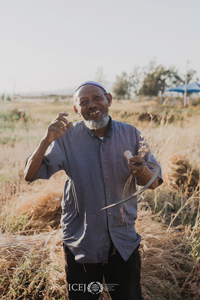 Ethiopian man harvesting spices