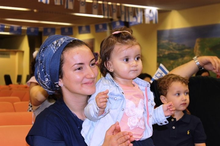 A french family who has made aliyah to israel
