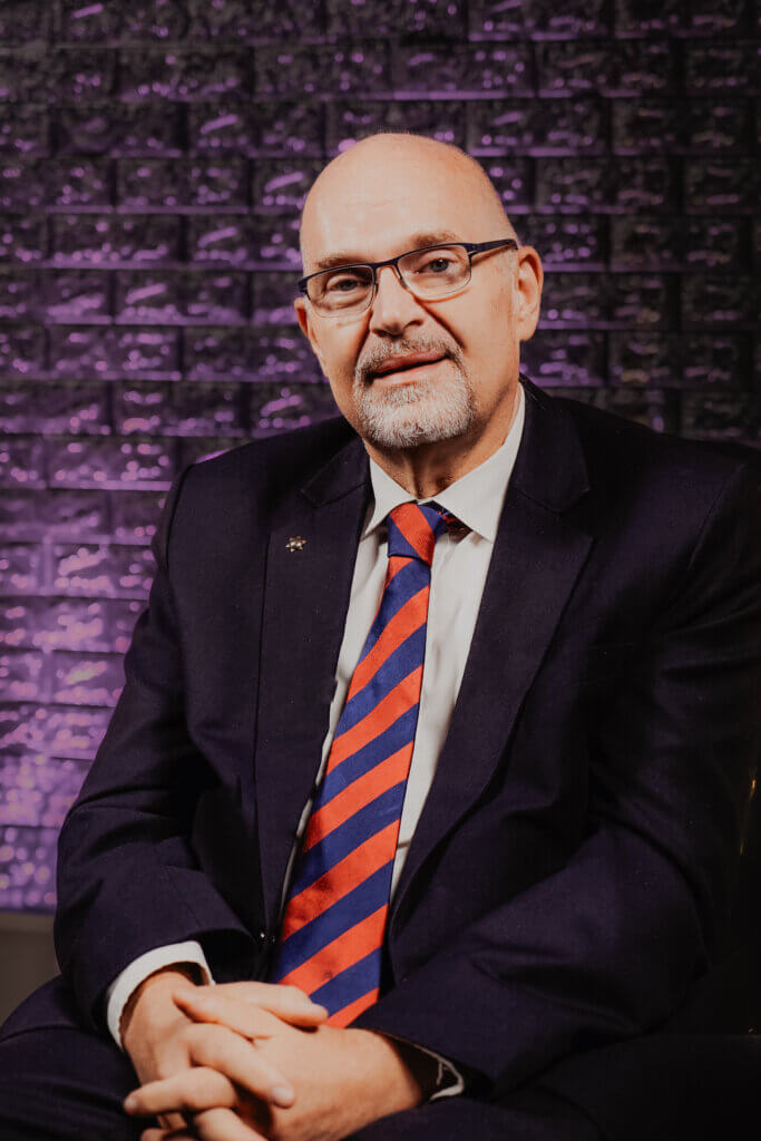 photo of Dr. Juergen Buehler