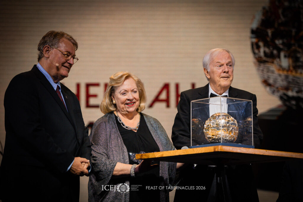 Christine and Peter Darg receive the ICEJ’s Nehemiah Award